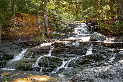 Hd Wallpaper Cascading Falls In Harpswell Cliff In Maine Cascade