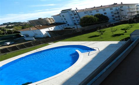 Si vas a viajar con tu mascota, el mejor tipo de alojamiento es apartamentos vacacionales. Apartamento de vacaciones con piscina, alquiler Tossa de Mar - Company Gestions Club