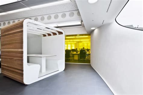 London Office Interior Design By Essentia Designs Office Interior
