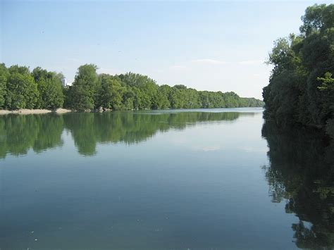 Buy online at your favourite high street store. Isar - Wikipedia