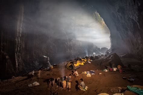 Inside The Worlds Biggest Cave Hang Son Doong In Vietnam Mirror Online