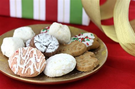 Christmas the annual christian festival celebrating the birth of jesus christ (christmas day is on 25 december in the western world, and on 7 january in the eastern world). The Best Archway Christmas Cookies - Most Popular Ideas of ...