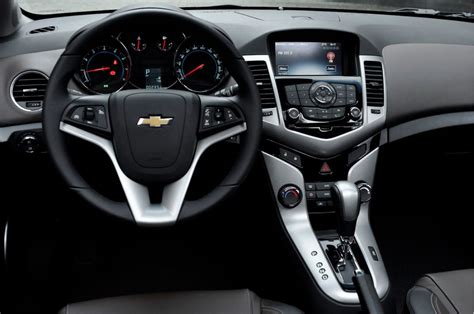 2015 chevrolet cruze ltz sedan fwd. Chevrolet Cruze Sport6 LTZ 2015 - Testes - Salão do Carro