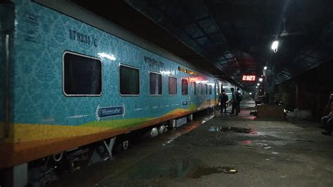 Inaugural Run First Humsafar Express Via Konkan Railways Gandhidham Tirunelveli