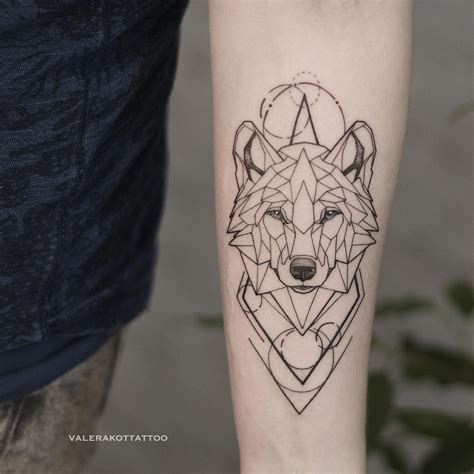Geometric Shape Tattoo Geometrictattoos Geometric Wolf Tattoo