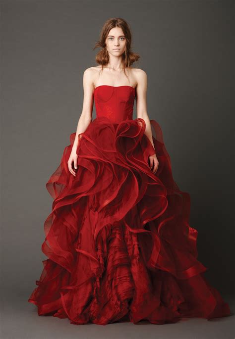 Https://favs.pics/wedding/vera Wang Red Wedding Dress