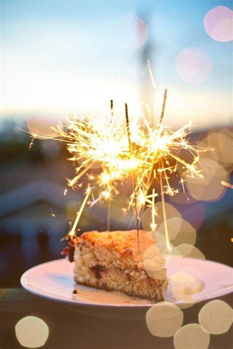26 Awesome Picture Of Candle Sparklers For Birthday Cakes Candle