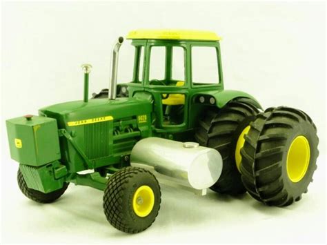 Farm Vehicles Ertl Custom John Deere Tractor With John Deere Mounted Picker Farm Toy