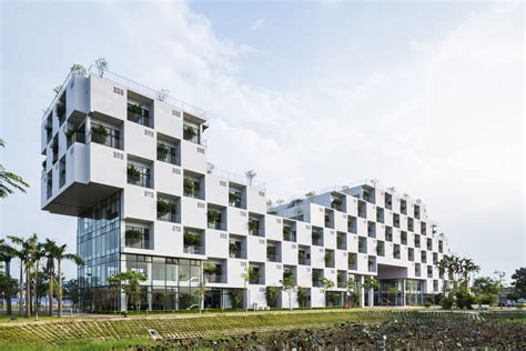 Gallery Of Fpt University Administrative Building Vtn Architects 6
