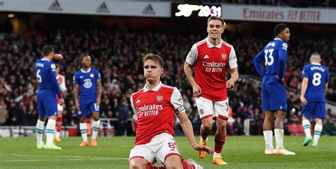 Arsenal se reencontró con el triunfo al vencer a Chelsea para regresar