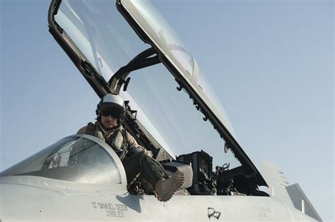 First Usaf Airman Pilots Navy Growler In Combat Mountain Home Air