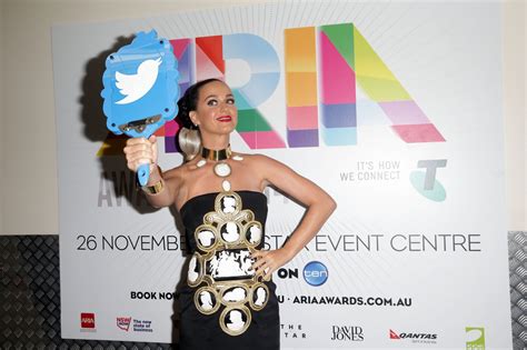 Katy Perry S Twitter Account Got Hacked