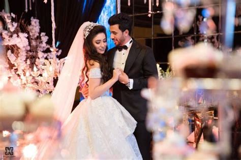انا اسمي هادي عمري 34 سنة تزوجت عام 2000 من امرأة فائقة الجمال وتكبرني بسنتين وهي محجبة , كانت علاقتنا الجنسية كأي. أول صورة لتريزيجيه وزوجته في شهر العسل | الشرقية توداي
