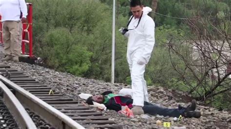 Encuentran A Hombre Sin Vida Sobre Las Vías Del Tren Youtube