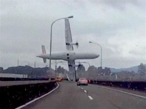 Wow Pulled Back Wrong Throttle Transasia Pilot Moments Before Crash