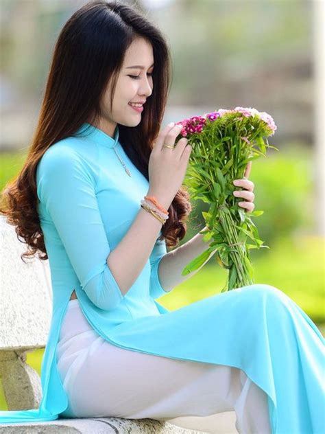 Ao Dai Leg Thigh Long Dress Thighs Bell Sleeve Top Legs Vietnam Moon