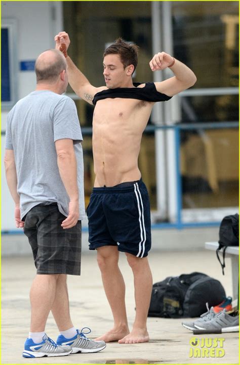 Tom Daley Bares His Crazy Abs During Diving Practice Photo Shirtless Speedo Photos