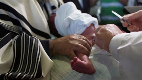 Israeli Mom Fined A Day For Refusing Son S Circumcision World Cbc News