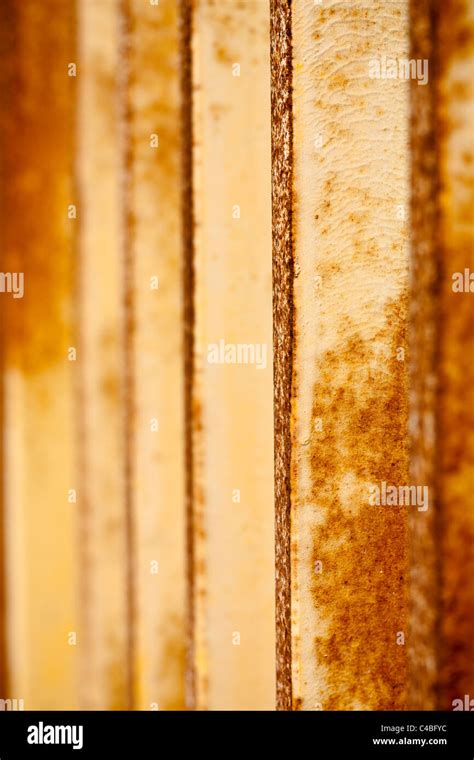 Barras De Cerco De Hierro Oxidado Fotografía De Stock Alamy