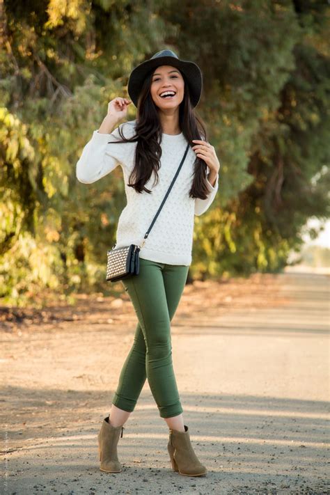 Https://wstravely.com/outfit/outfit With Olive Green Pants