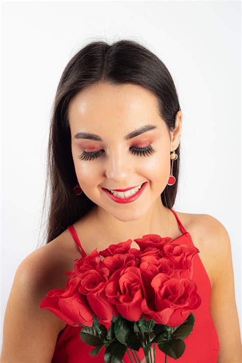 Red Roses 🌹 Model Model Lucy Makeup By Model Lucy Uploaded 25th