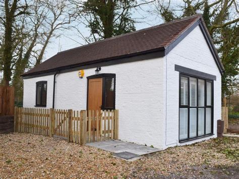 Beechwood Lodge West Sussex Log Cabins To Rent In South Of England