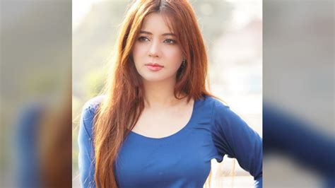 Pakistani Pop Star Rabi Pirzada Who Posed In Suicide Vest Turns To