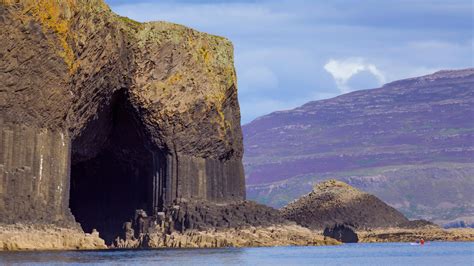 Blow To Tourism As Storms Wreck Path To Fingals Cave Scotland The