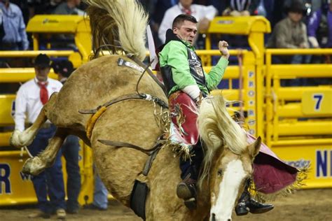 Team Roping At Nfr Can Turn Rivals Into Teammates Las Vegas Review