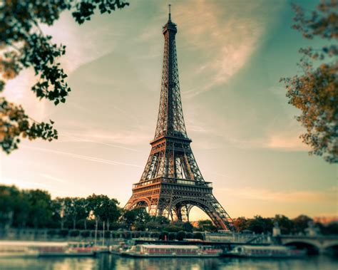 Download Hd Eiffel Tower Paris City Sunset Wallpaper Byte By