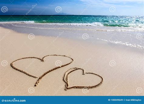 Hearts Drawn Sandy Beach Stock Image Image Of Ocean 100049649