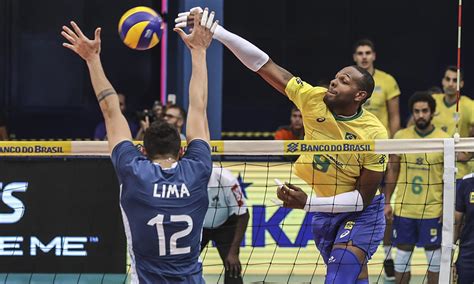 A vitória da seleção brasileira masculina de vôlei na estreia em tóquio foi marcada por momentos de tensão. Brasil vence a Argentina em amistoso preparatório do vôlei ...