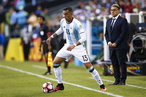 1 day ago · rogelio funes mori después de sus dos anotaciones ante guatemala, rogelio funes mori, sigue acaparando la atención en el futbol mexicano. Copa América 2016: Funes Mori, el americano | Deportes ...