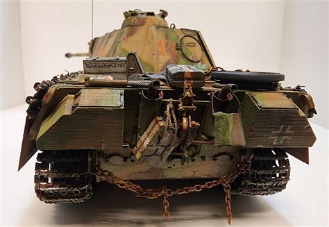 Panther Ausf G Early Production Tank Plastic Model Military Tank Kit