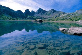 Le Lac D Allos Dans Le Haut Verdon Le Plus Haut Lac Naturel D Europe