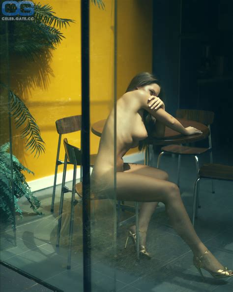 Sabine Jemeljanova Nackt Nacktbilder Playboy Nacktfotos Fakes Oben Ohne