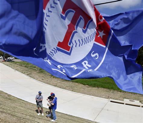Photos Texas Rangers Fans Pack In Tight At Teams New Ballpark For Its
