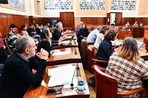 Fuertes cruces en el Concejo por la atención en salas de salud y