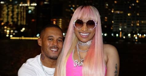 Nicki Minaj Has Her Toes Licked In Steamy Hot Tub Video With Kenneth