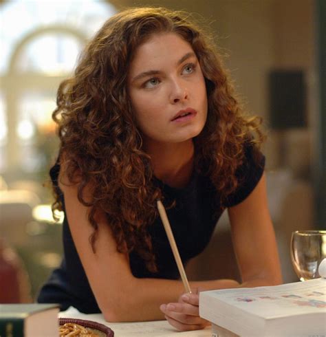Alexa Davalos Nude Pictures Rating