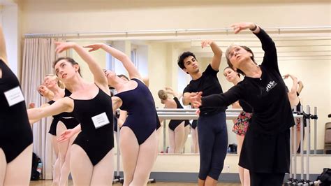 Advanced Ballet Class With Era Jouravlev At The Joffrey Ballet School