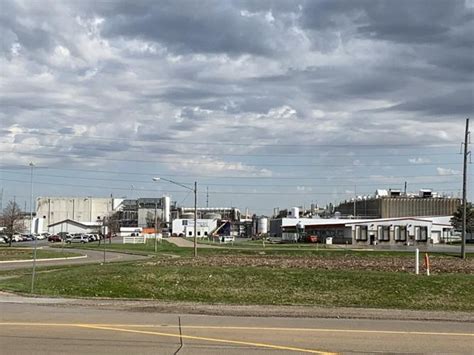 Tyson Foods To Suspend Operations At Companys Largest Pork Plant