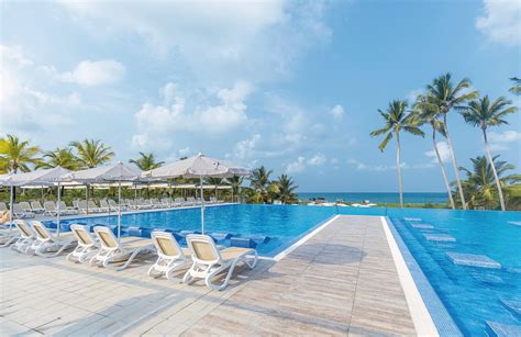 Hotel Riu Sri Lanka Pool Pictures And Reviews Tripadvisor