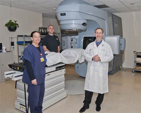 World Class Cancer Radiation Therapy Comes To Westlake The Villager Newspaper Online