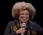 Angela Davis Biography - Childhood, Life Achievements & Timeline