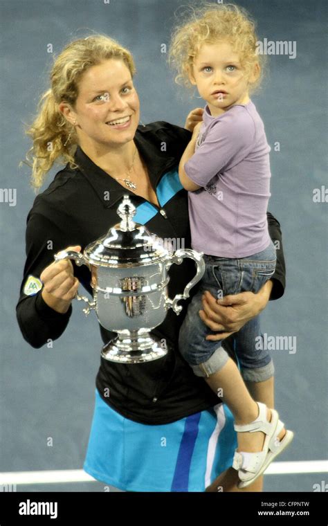 Kim Clijsters Bel And Daughter Kim Clijsters Defeats Vera Zvonareva