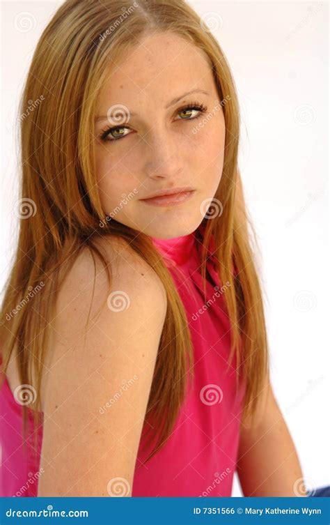 Menina Consideravelmente Adolescente Foto De Stock Imagem De Modelo