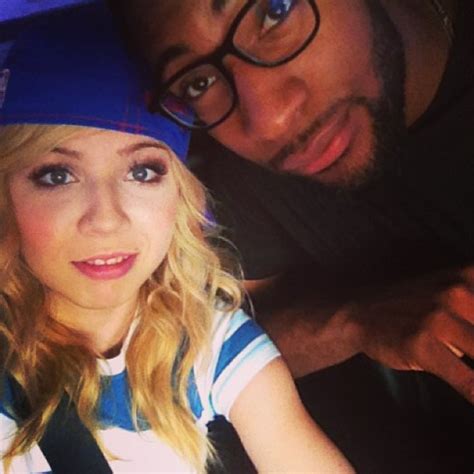 Jennette mccurdy (born jennette michelle faye mccurdy) is an american actress, producer, writer, singer/songwriter, and director. iCarly's Jennette McCurdy dating NBA player Andre Drummond after Twitter courtship
