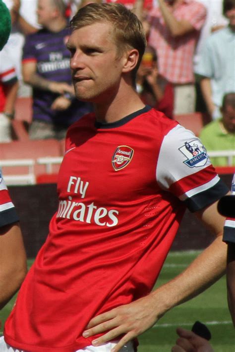 Join the discussion or compare with others! Per Mertesacker - Wikipedia