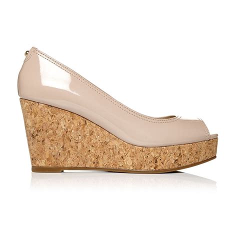 Guenda Nude Patent Shoes From Moda In Pelle Uk